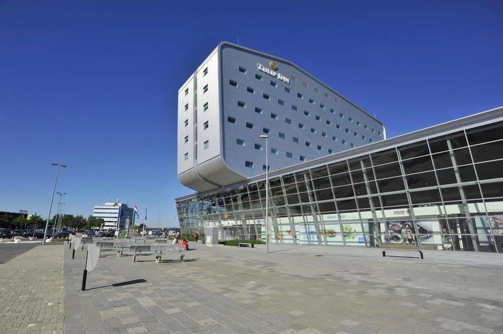 Tulip Airport 3*